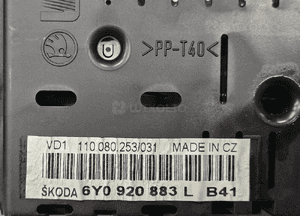 Skoda Fabia I lift  1.2 1.4 1.6 licznik zegar zegary  6Y0920883M 6Y0920883L 6