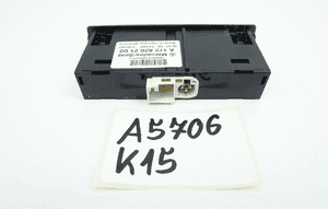GNIAZDO USB HUB MERCEDES W156 W176 W117 2