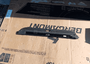 Roleta bagażnika czarna Mercedes W169 A1698600175 1