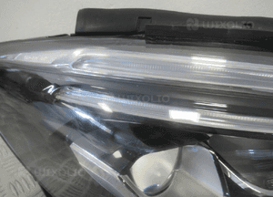 Lampa przednia przód prawa mercedes b-klasa W247 full led 2018-2013 12