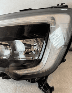Lampa lewy przod renault master iv 4 260607867R 4