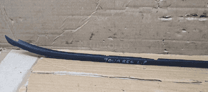 Listwa szyby czołowej lewy przód VW Touareg 7L6854327 2