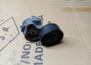 Napinacz paska rolka BMW M5 G30 F90 4.4 V8 7549873 1