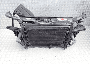 Pas przedni chłodnice audi A4 B6 2,5 tdi radom 2