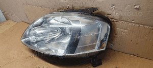 Lampa lewy przód przednia lewa VW FOX 3