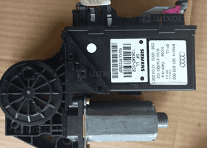 Audi A2 silniczek szyby przód przedniej prawej moduł sterownik 8Z1959 802 1