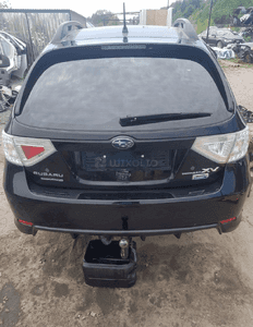Subaru impreza xv gh klapa bagaznika w kolor kompletna 1