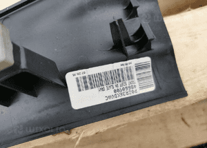Listwa nakład progu prawy przód chrysler voyager v 3