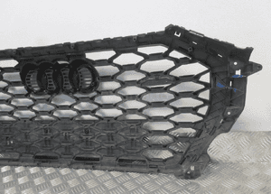 Grill gril atrapa audi Q3 ii s-line quattro 83F853651B 2018- 12