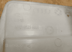 Zbiorniczek spryskiwaczy pompka Audi A6 C6 4F0955452B 4F0955451P 4F0955453 10