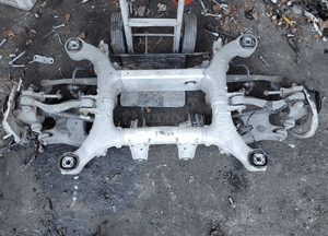 BMW F10 F11 ZAWIESZENIE TYLNE BELKA TYŁ