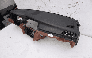 Deska konsola eu bmw 5 F10 3