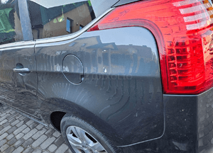 Peugeot 5008 błotnik tył tylny  prawy    KTPD 2