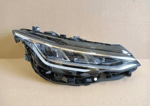 Lampa prawa prawy full led vw golf viii 8 lift 5H1941006A 24- 1