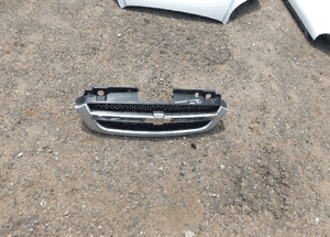 chevrolet tacuma grill kolor 92U  WYSYŁKA 1