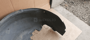 Nadkole prawy tył tylne prawe VW Touareg 7L6810972A 3