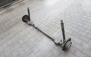 Belka zawieszenia tył nissan interstar 1 i lift 2