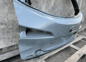 Klapa bagaznika tyl tylna toyota corolla E21 kombi 4