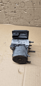 Pompa sterownik ABS Toyota Avensis T25 0265800313 0265100416 0265231327 4