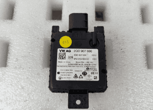 VW AG RADAR Asystent zmiany pasa ruchu 2QD907686 2