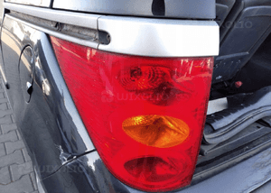 Peugeot 1007 lampa tyl tylna  lewa prawa  04-09 1