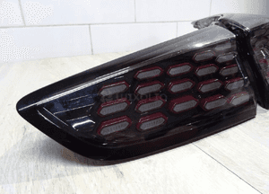 Lampa prawa tył xceed iii lift gt-line 92402-J7800 2