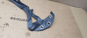 Zawias maski prawy przód VW Phaeton 3D0823302D 3