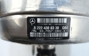 Mercedes s-klasa W222 2013- serwo pompa hamulcowa A2224300330 4