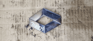 Znaczek emblemat Renault Scenic II 8200145814 1