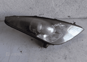 Toyota celica lampa przód przednia prawa 1