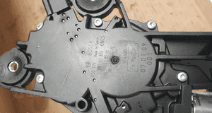 Volvo V50 silniczek wycieraczki 0390201823 4