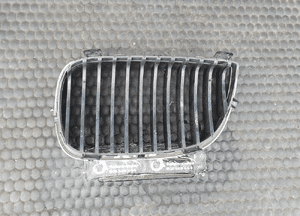 Kratka 7128613 7128614 7906809 Atrapa Nerki Nerka Gril Atrapka Zderzaka Przód M-Pakiet BMW 1 E81 E87 26
