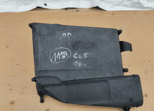 Obudowa filtra powietrza prawa mercedes cls W219 W211 3.0 cdi A6420940204 1