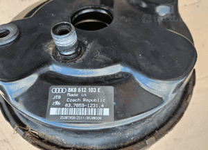 Audi A4 B8 serwo hamulca hamulcowe 8K0612103E 1