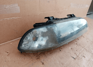 Lampa prawy przód przednia prawa BMW 5 E39 3