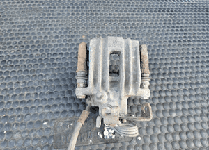 Zacisk Zaciski Jażmo Tyl Tylne Hamulcowy Hamulcowe AUDI A4 B6 B7 245 255mm 27
