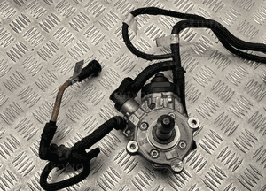 Bmw X1 F25 G30 układ paliwowy listwa pompa wtryski 8514154 8511626 8514148 9