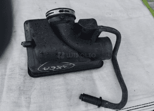 Rezonator powietrza jeep cherokee kj 3.7 V6 2