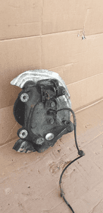 Zwrotnica lewy przód przednia lewa BMW 3 91 6764443 6