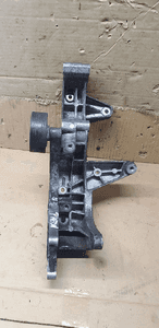 Podstawa łapa alternatora VW Phaeton 3.2 R32 022260087F 1