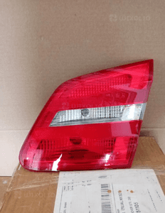 Lampa prawy tył tylna prawa w klapę Mercedes B-Klasa W246 1