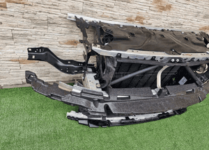Pas przedni wzmocnie chłodnice bmw 5 G30 G31 2