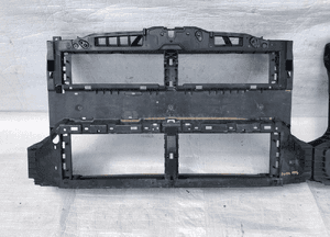 Ford focus MK4 pas przedni wzmocnienie czołowe 18- 4