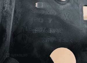 Ślizg zderzaka prawy przód VW Touareg 7L6807184C 6