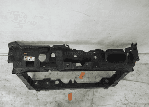 Ford fiesta MK7 przed liftem pas przedni wzmocnienie 6