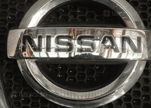 Atrapa chłodnicy grill nissan qashqai J10 62310JD000 2