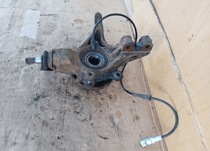 Zwrotnica piasta lewy przód przednia lewa Peugeot 308 T7 1.6 THP 6