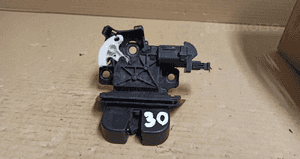 Zamek klapy tył audi A6 C6 kombi nr 8P4827505C 1