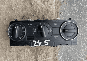 Mercedes   b 245 A169  panel klimatyzacji 1