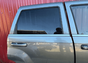 Jeep grand cherokee wk wh drzwi qdm ładne w kolor 3